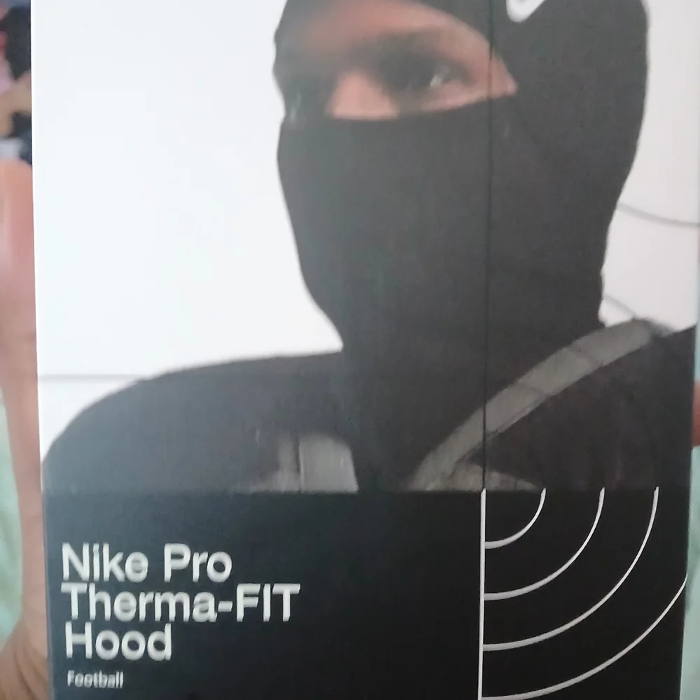 Nike Pro Therma-FIT Hood - Black